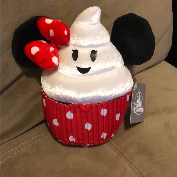 minnie mouse cupcake toy
